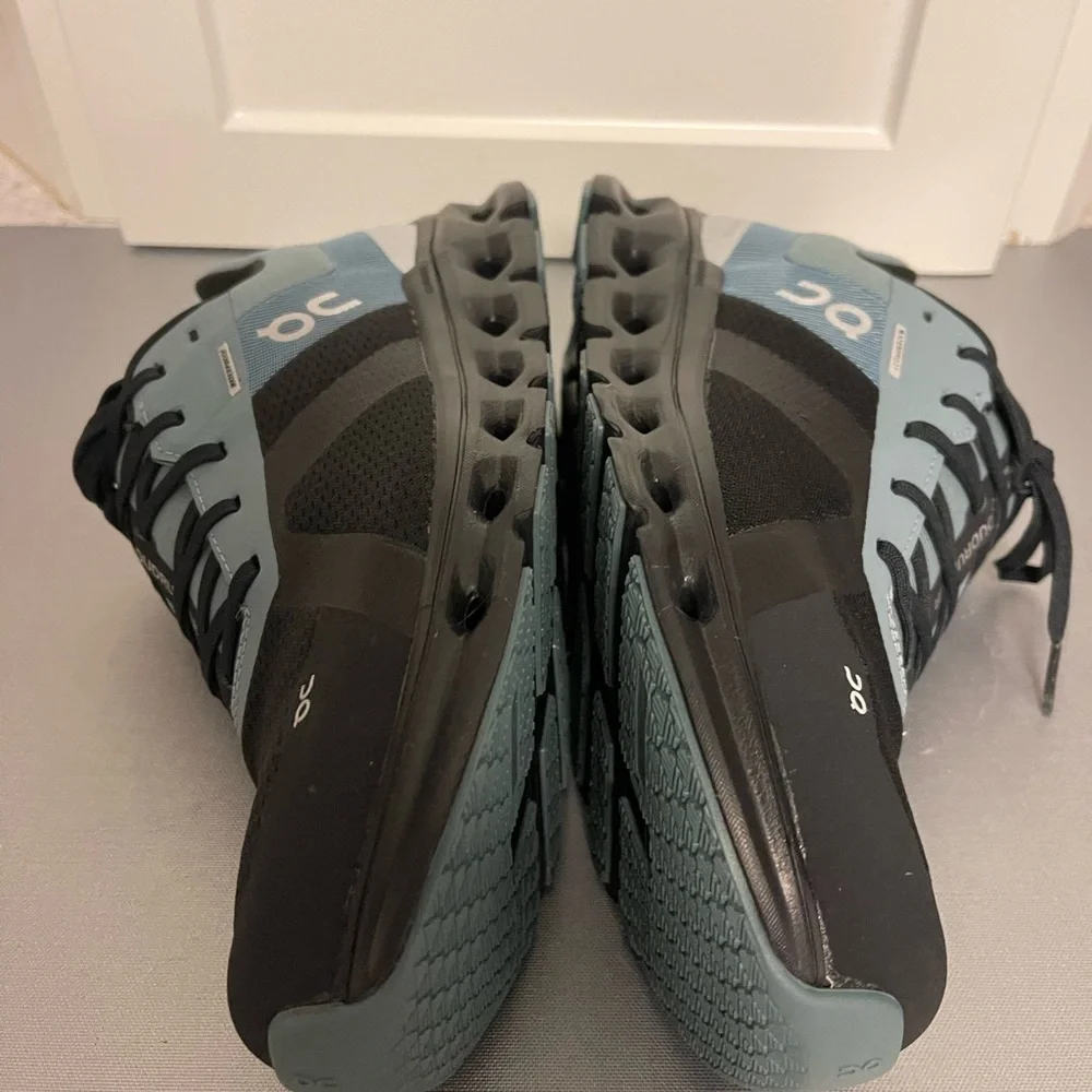 On Cloudrunner 2 - Waterproof Men’s Shoes - Black/Tile 52.98638 - Sz 8 - NIB